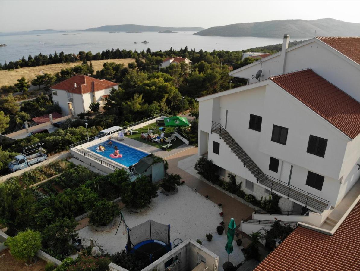 Villa Confido Luxury Apartment 01 Seget Donji Exterior photo