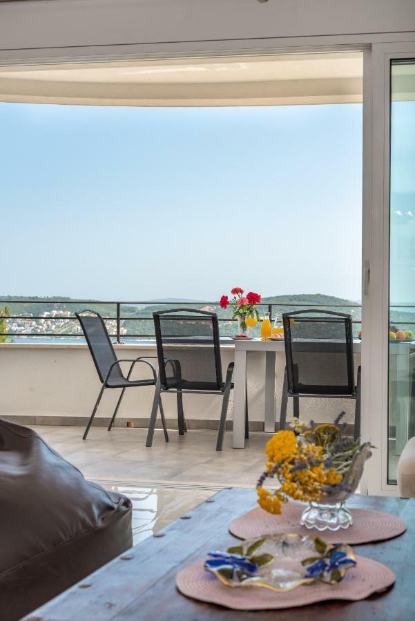 Villa Confido Luxury Apartment 01 Seget Donji Exterior photo