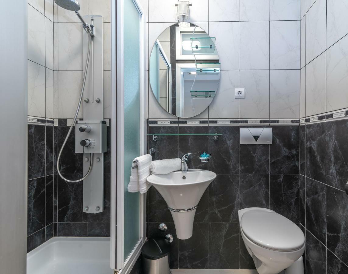 Villa Confido Luxury Apartment 01 Seget Donji Exterior photo